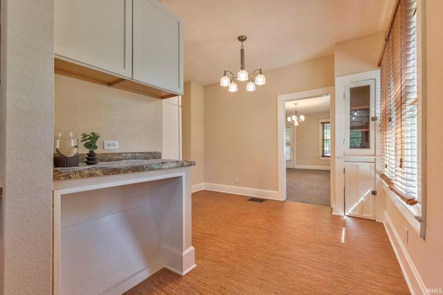 2043 E Riverside Drive, Evansville, IN 47714