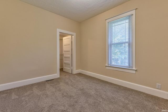 2043 E Riverside Drive, Evansville, IN 47714