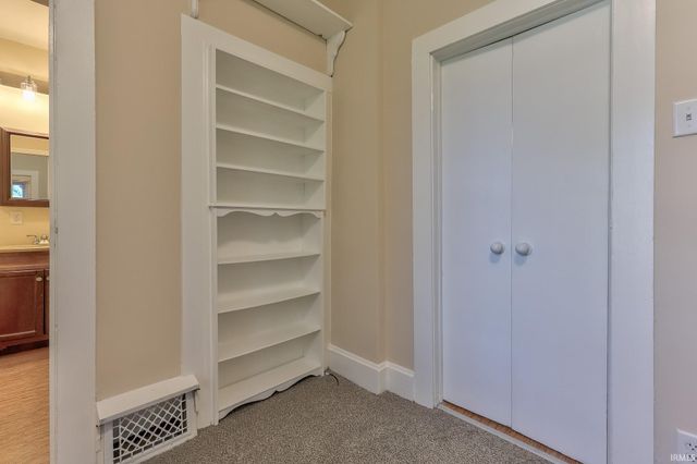 2043 E Riverside Drive, Evansville, IN 47714