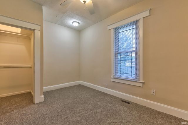 2043 E Riverside Drive, Evansville, IN 47714