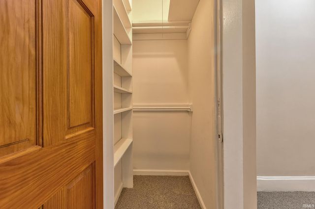 2043 E Riverside Drive, Evansville, IN 47714
