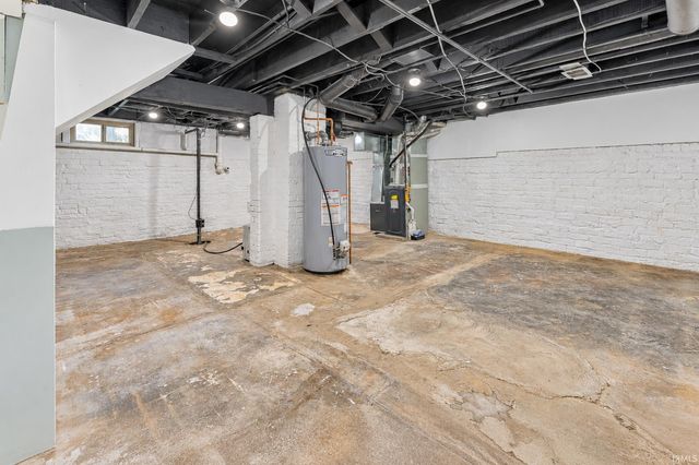 2043 E Riverside Drive, Evansville, IN 47714