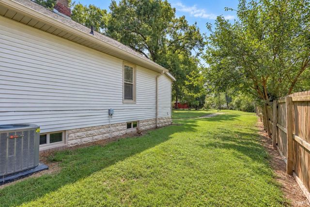 2043 E Riverside Drive, Evansville, IN 47714