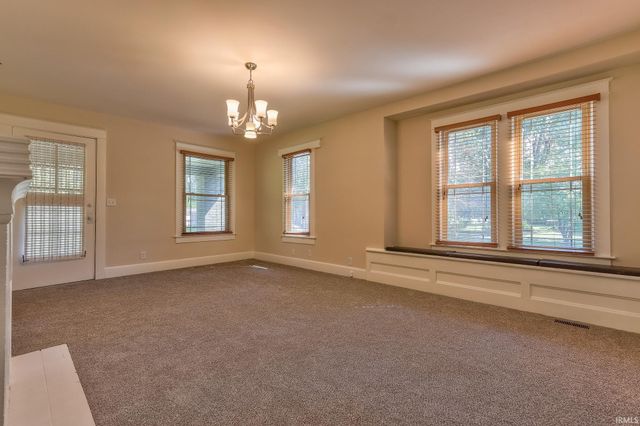2043 E Riverside Drive, Evansville, IN 47714