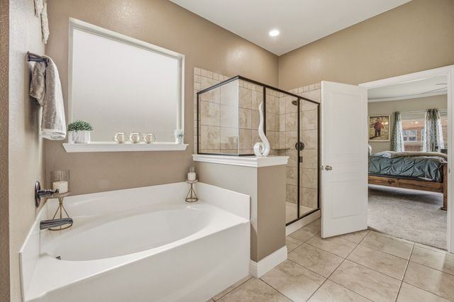 1544 Signature Drive, Weatherford, TX 76087