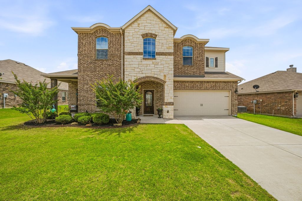 1544 Signature Drive, Weatherford, TX 76087