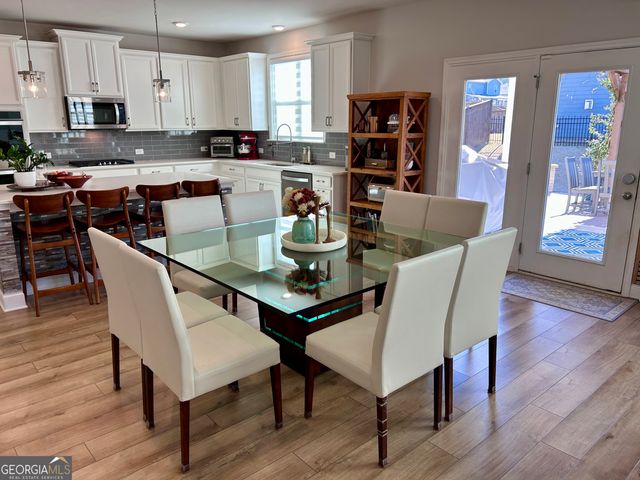 706 Lanarck Way, Peachtree City, GA 30269