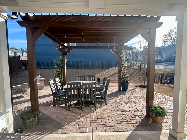 706 Lanarck Way, Peachtree City, GA 30269