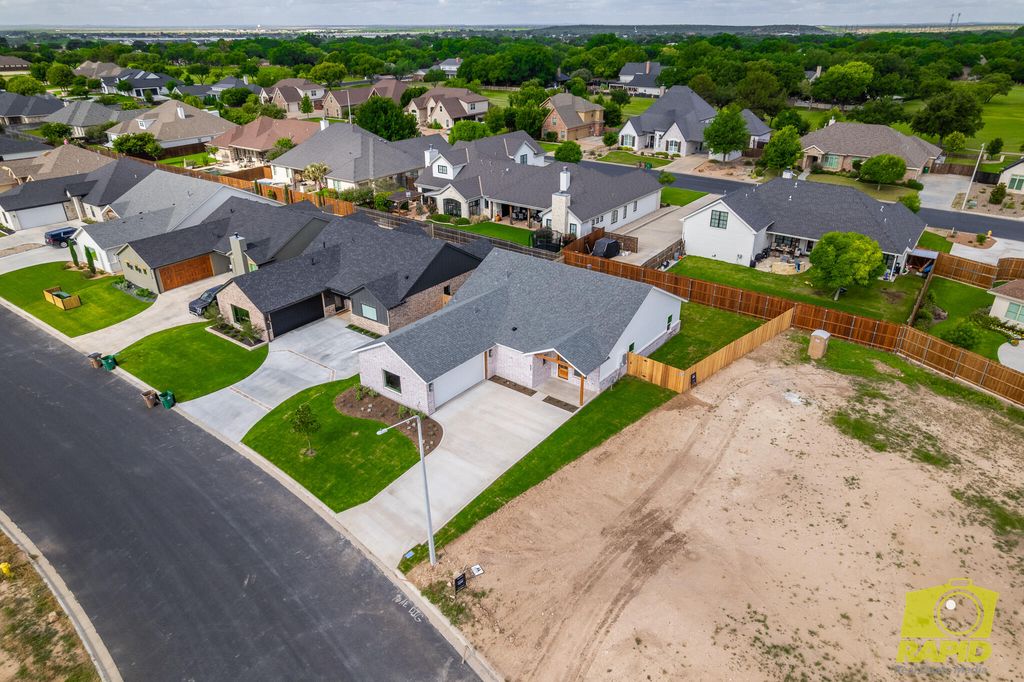 Image 51 of property listing at 5421 Riviera Lane, San Angelo, TX 76904