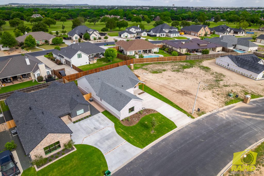 Image 53 of property listing at 5421 Riviera Lane, San Angelo, TX 76904