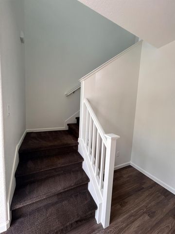 2432 Boxwood St, Sacramento, CA 95815