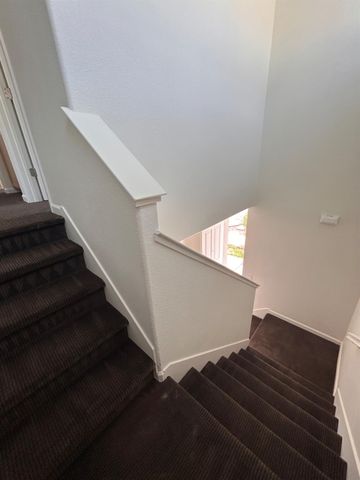 2432 Boxwood St, Sacramento, CA 95815