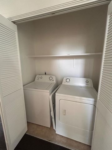 2432 Boxwood St, Sacramento, CA 95815