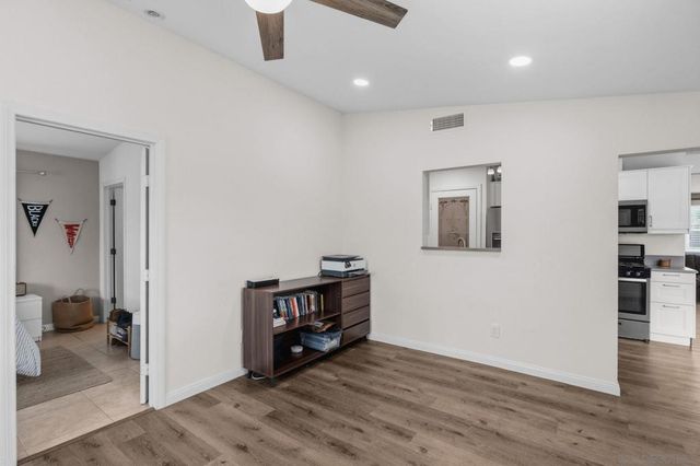 1127 Hemlock Ave, Imperial Beach, CA 91932
