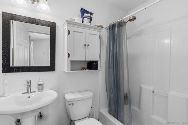 1127 Hemlock Ave, Imperial Beach, CA 91932