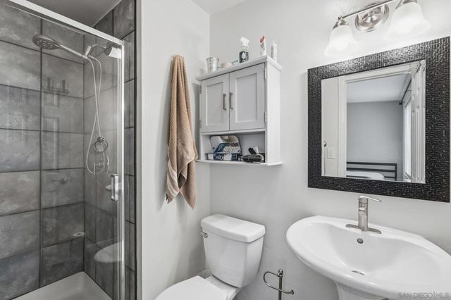 1127 Hemlock Ave, Imperial Beach, CA 91932