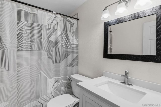 1127 Hemlock Ave, Imperial Beach, CA 91932