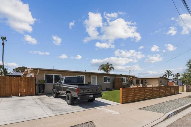 1127 Hemlock Ave, Imperial Beach, CA 91932