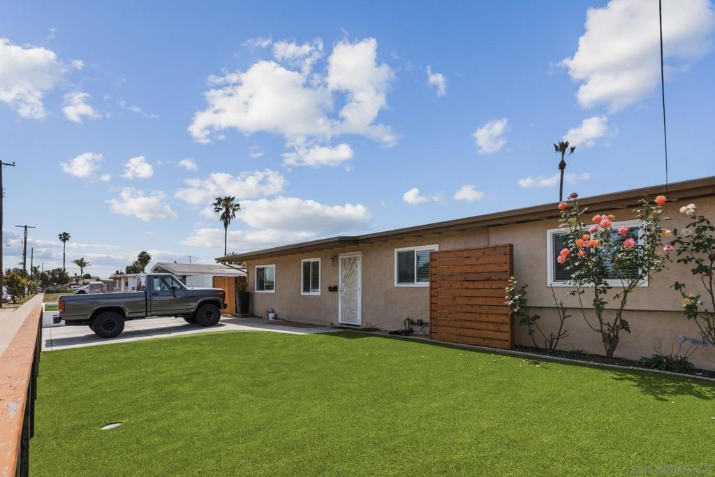 1127 Hemlock Ave, Imperial Beach, CA 91932