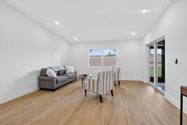 8188 Summerbreeze Lane, Boca Raton, FL 33496