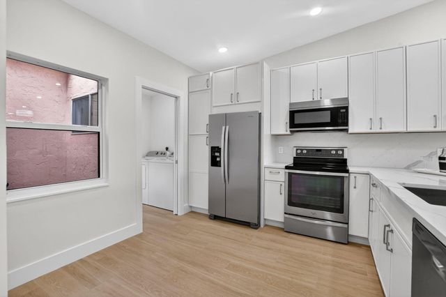 8188 Summerbreeze Lane, Boca Raton, FL 33496