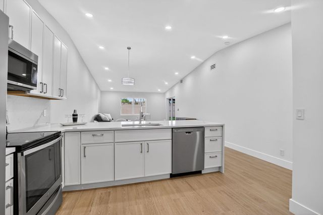 8188 Summerbreeze Lane, Boca Raton, FL 33496