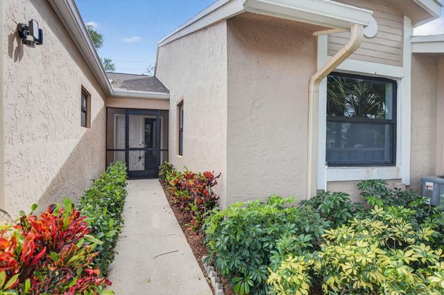 8188 Summerbreeze Lane, Boca Raton, FL 33496