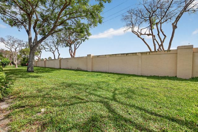 8188 Summerbreeze Lane, Boca Raton, FL 33496