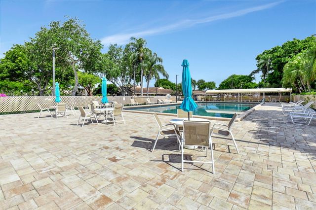 8188 Summerbreeze Lane, Boca Raton, FL 33496