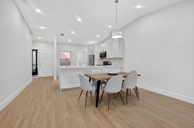 8188 Summerbreeze Lane, Boca Raton, FL 33496