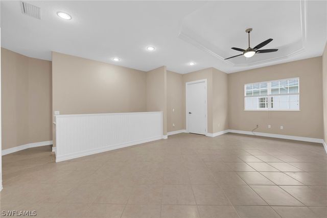 7116 Lemuria CIR 403, Naples, FL 34109