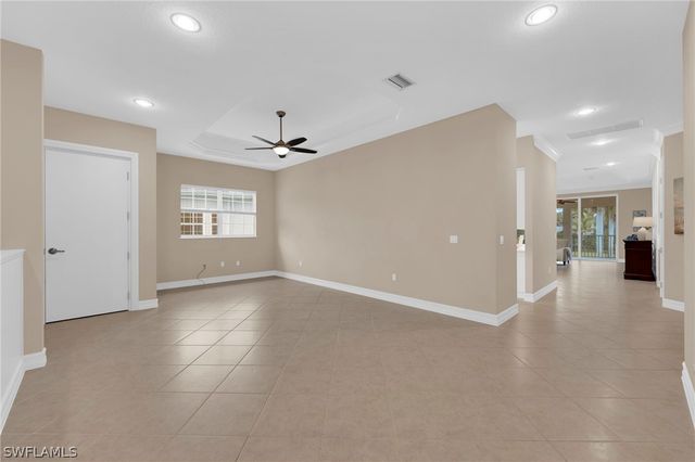 7116 Lemuria CIR 403, Naples, FL 34109