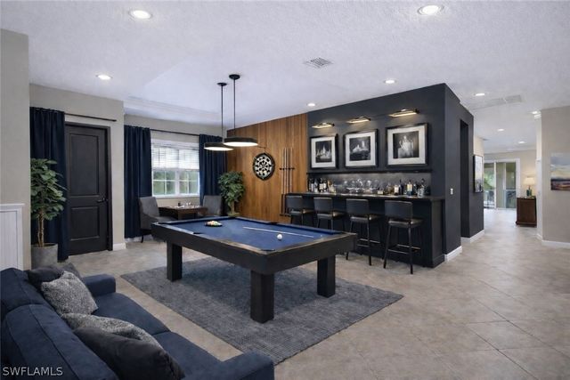 7116 Lemuria CIR 403, Naples, FL 34109