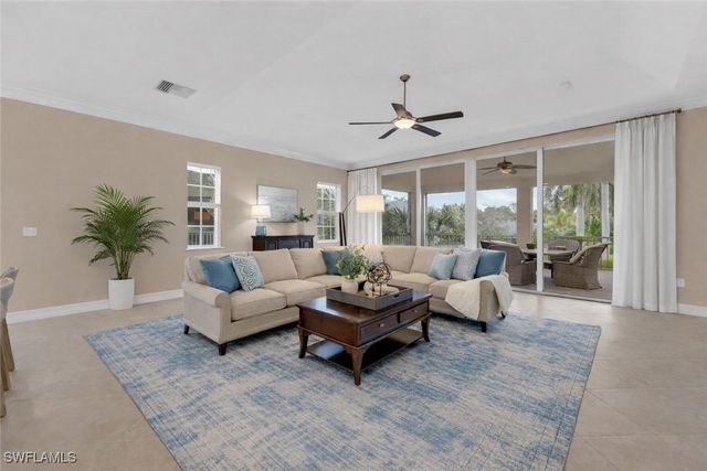 7116 Lemuria CIR 403, Naples, FL 34109