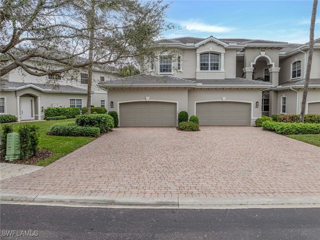 7116 Lemuria CIR 403, Naples, FL 34109