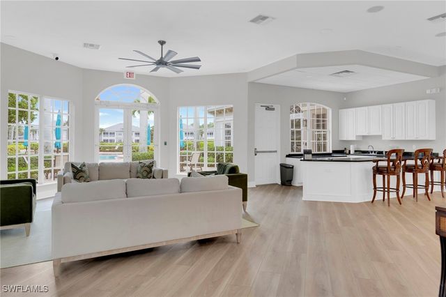 7116 Lemuria CIR 403, Naples, FL 34109