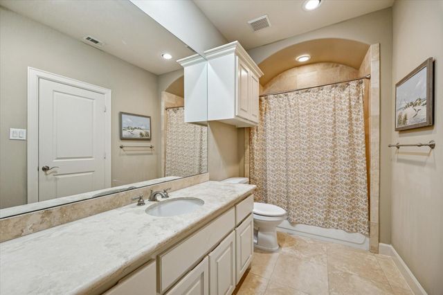 303 Birdsall Street A, Houston, TX 77007