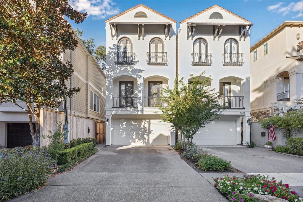 303 Birdsall Street A, Houston, TX 77007