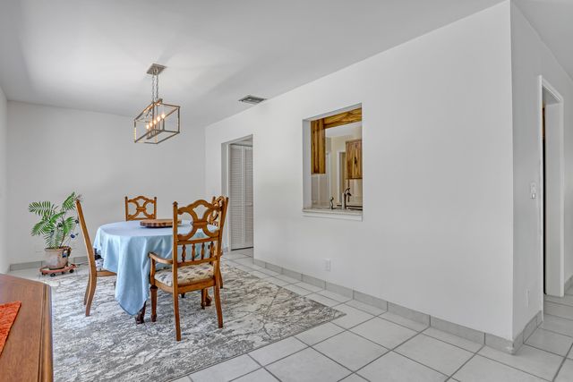 11078 Oak Way Circle, Palm Beach Gardens, FL 33410