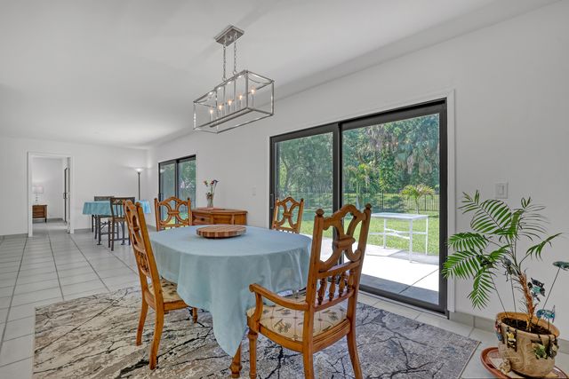 11078 Oak Way Circle, Palm Beach Gardens, FL 33410