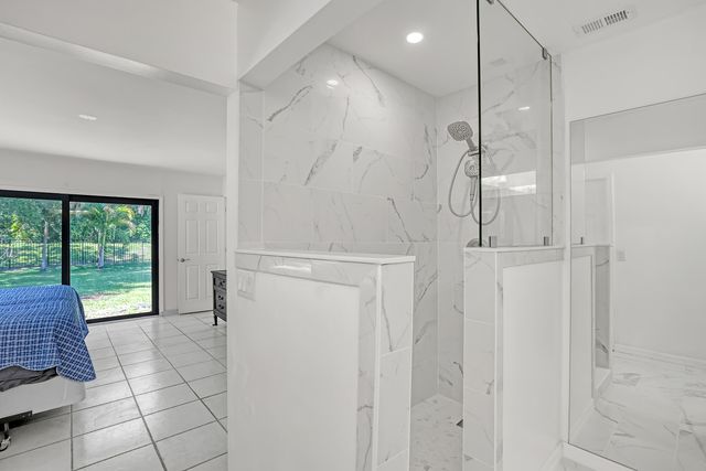 11078 Oak Way Circle, Palm Beach Gardens, FL 33410