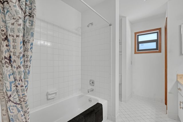 11078 Oak Way Circle, Palm Beach Gardens, FL 33410