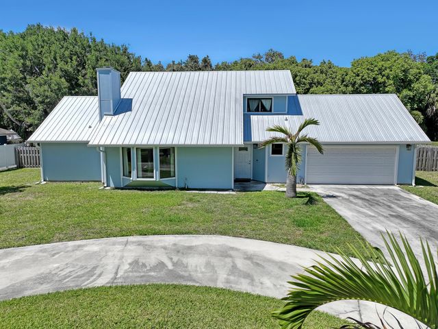 11078 Oak Way Circle, Palm Beach Gardens, FL 33410