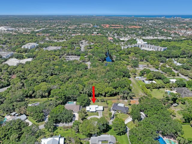 11078 Oak Way Circle, Palm Beach Gardens, FL 33410