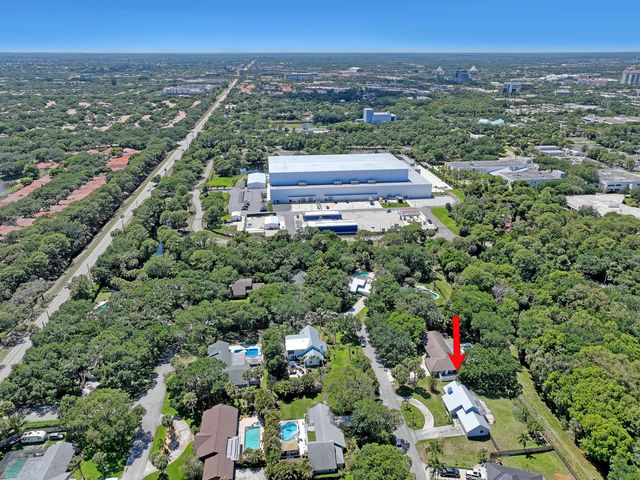 11078 Oak Way Circle, Palm Beach Gardens, FL 33410