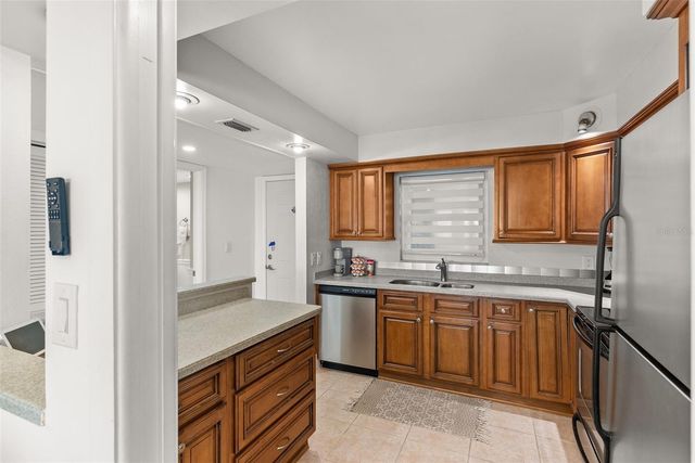 1230 GULF BLVD 1204, Clearwater, FL 33767