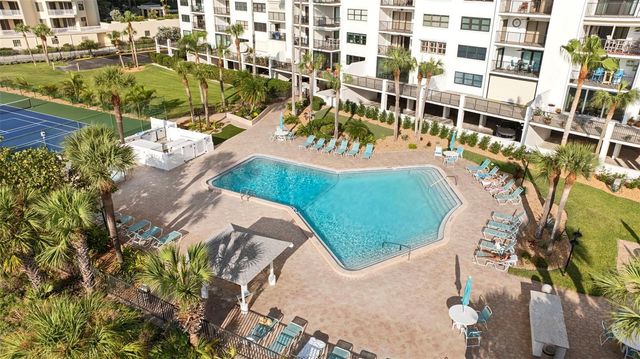 1230 GULF BLVD 1204, Clearwater, FL 33767