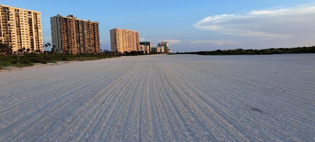 1230 GULF BLVD 1204, Clearwater, FL 33767