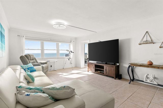 1230 GULF BLVD 1204, Clearwater, FL 33767