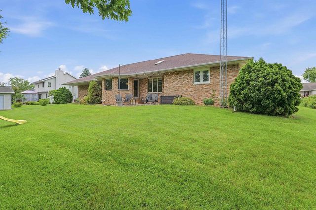 1041 WILLOW STREET, Lomira, WI 53048
